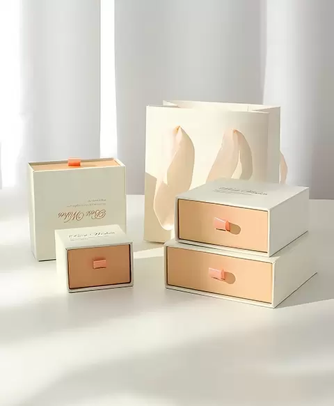 서랍이 있는 종이 상자 